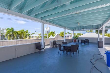 New Casa Caribe By Brightwild- Two-Story Condo Rooftop Pool Key West Exteriér fotografie